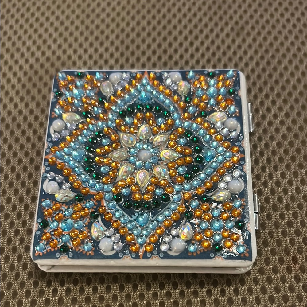 Beaded Compact Mirror with Intricate Design